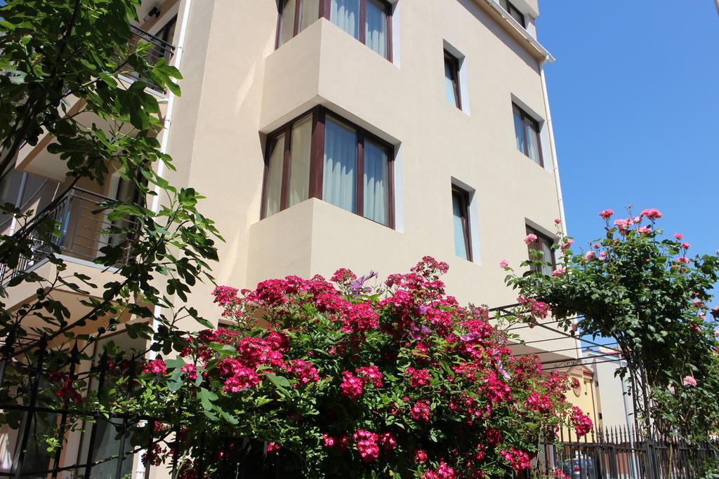 Flowers Apartments Nessebar Eksteriør billede
